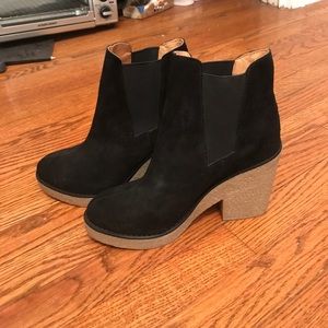 Urban outfitters booties / heels / wedges
